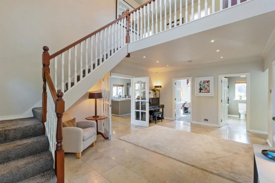 17 Manor Park