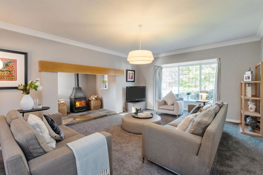 17 Manor Park
