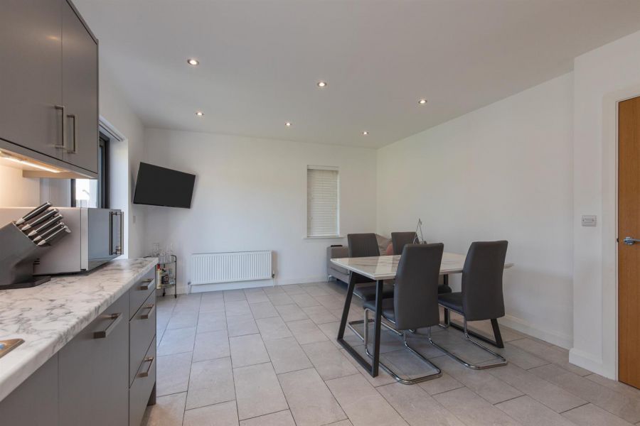 5 Blackrock Avenue 5 Blackrock Avenue