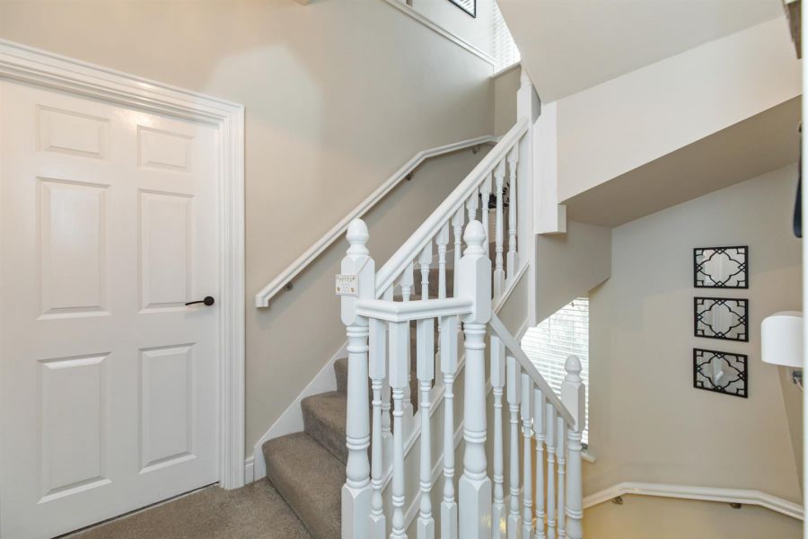 6 Blackwood Crescent