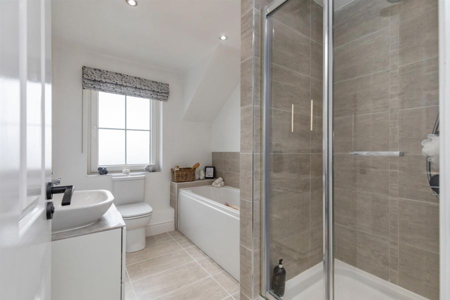 6 Blackwood Crescent