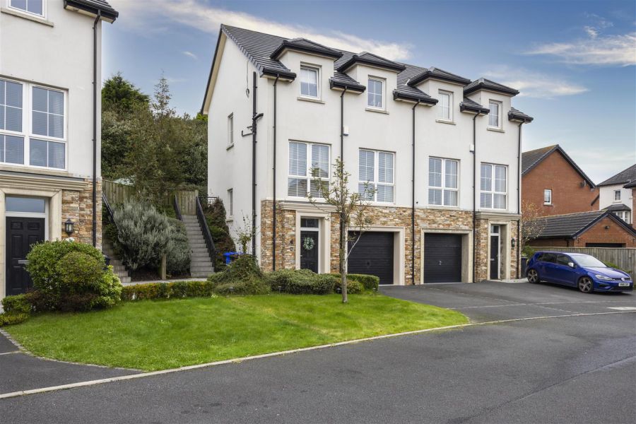 6 Blackwood Crescent
