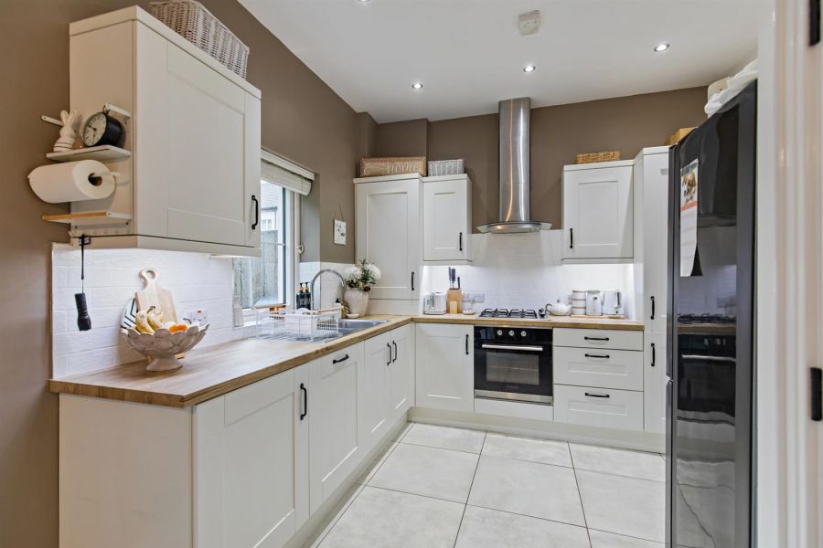 6 Blackwood Crescent