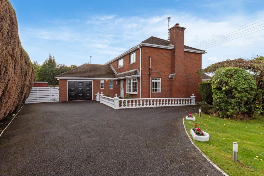 12a Manse Road