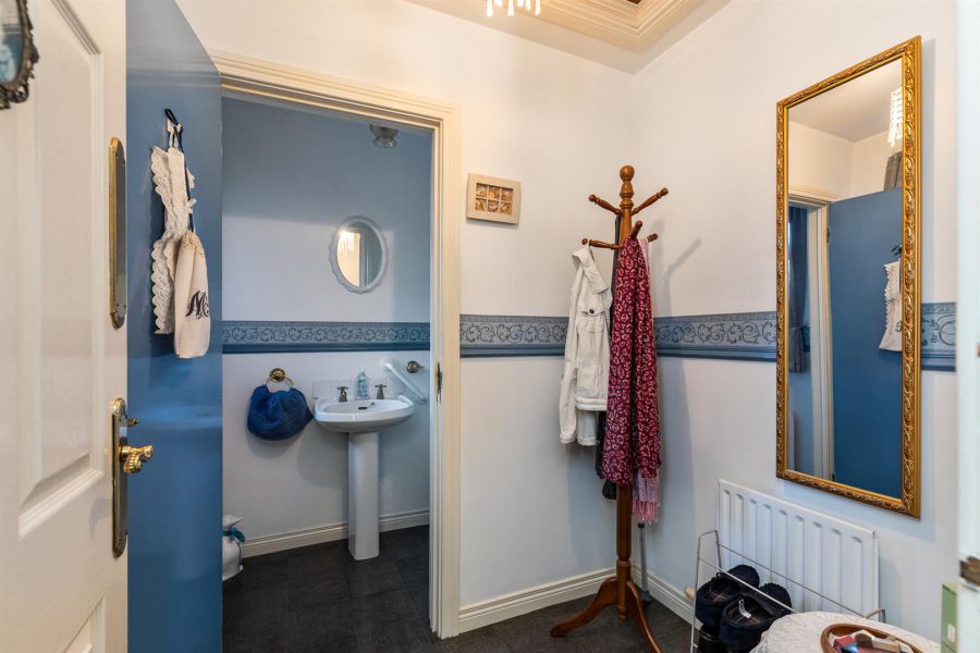 12A Manse Road 12A Manse Road