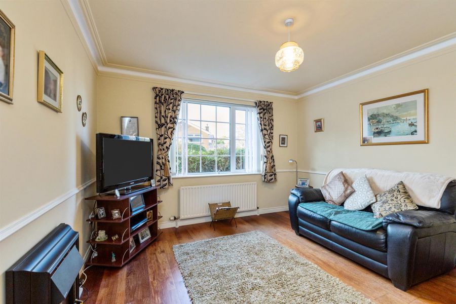 12A Manse Road 12A Manse Road