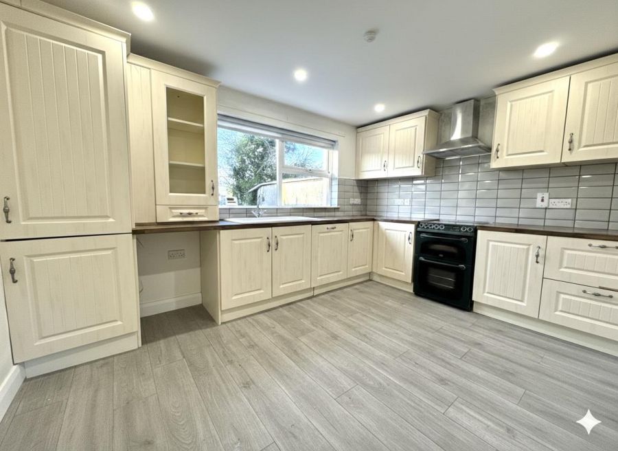 10 Thornleigh, Ringneill Road