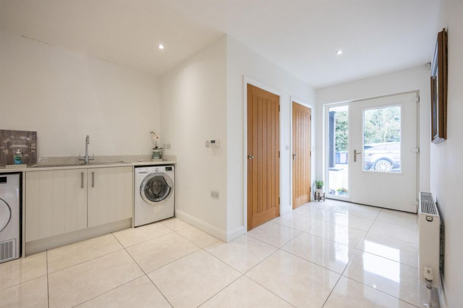 Hillside Cottage, 27A Craigarusky Road