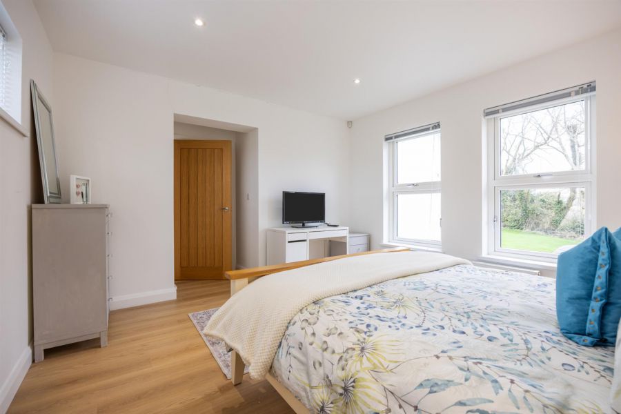 Hillside Cottage, 27A Craigarusky Road