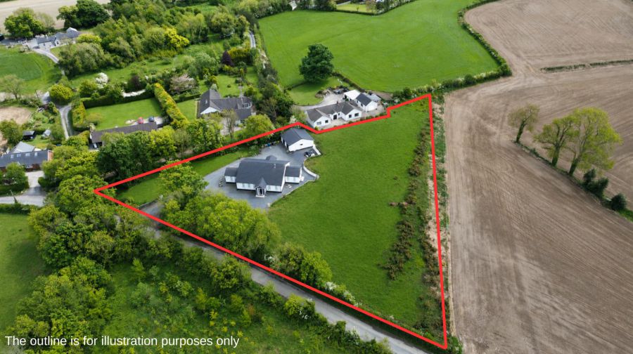 Hillside Cottage, 27A Craigarusky Road