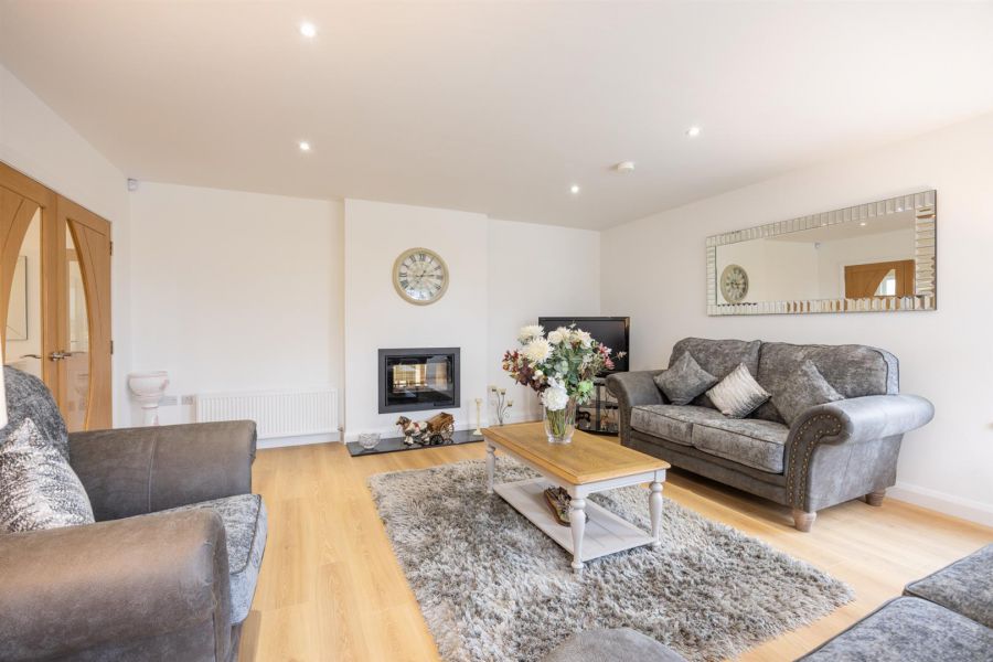 Hillside Cottage, 27A Craigarusky Road