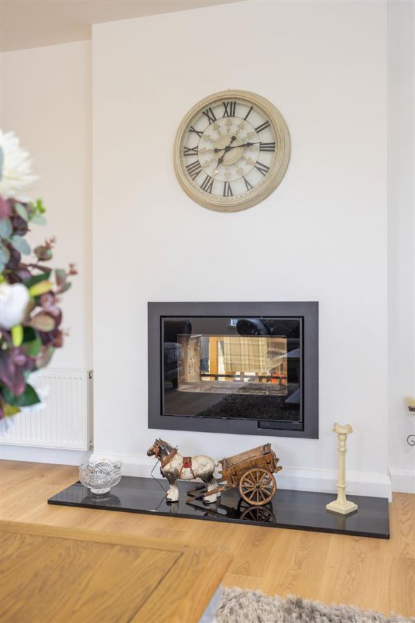 Hillside Cottage, 27A Craigarusky Road