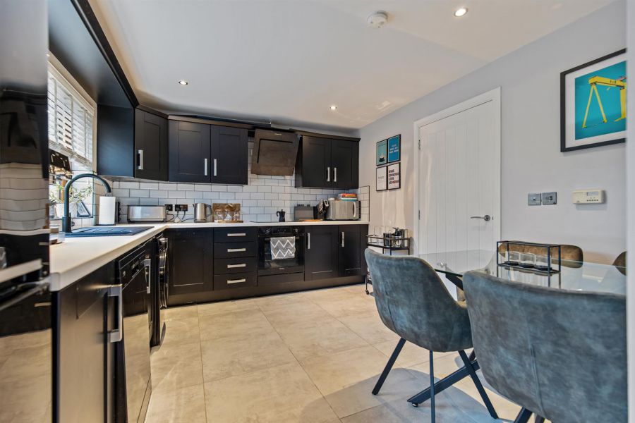 12 Stonebridge Drive