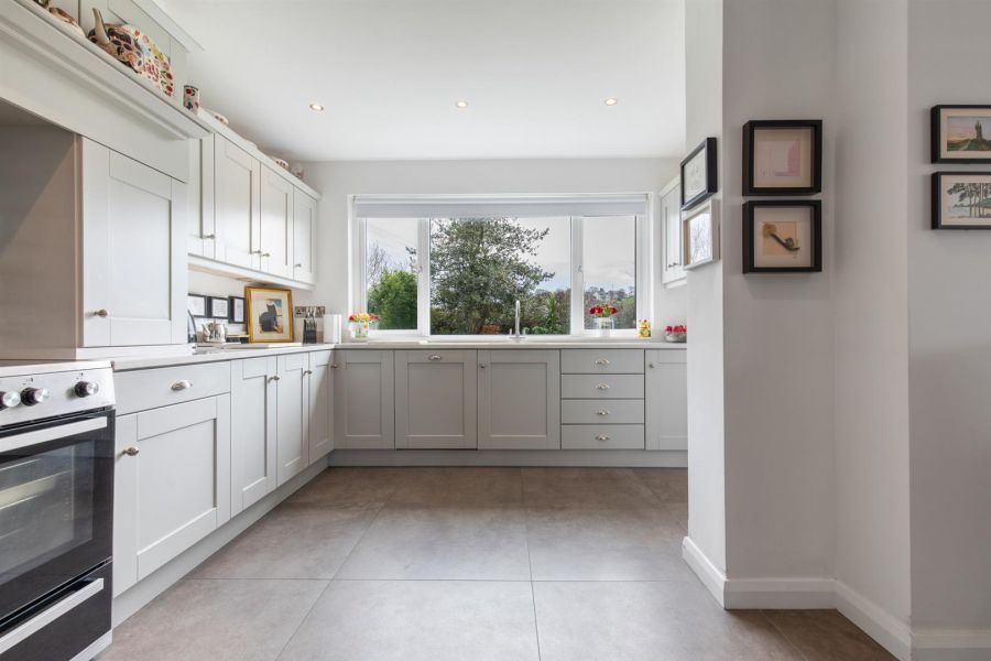 Cairnview, 120 Ballybarnes Road