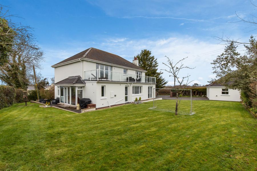 Cairnview, 120 Ballybarnes Road