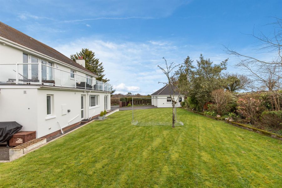 Cairnview, 120 Ballybarnes Road