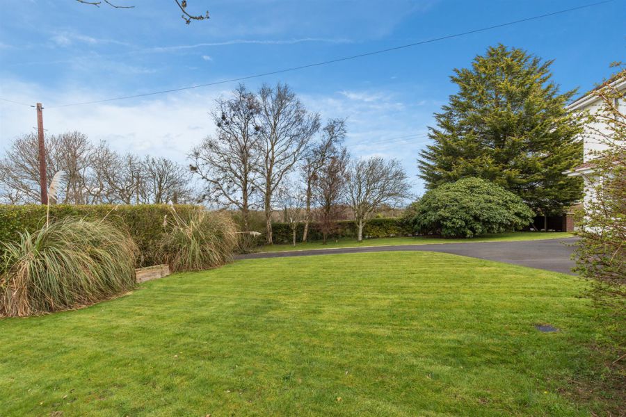 Cairnview, 120 Ballybarnes Road