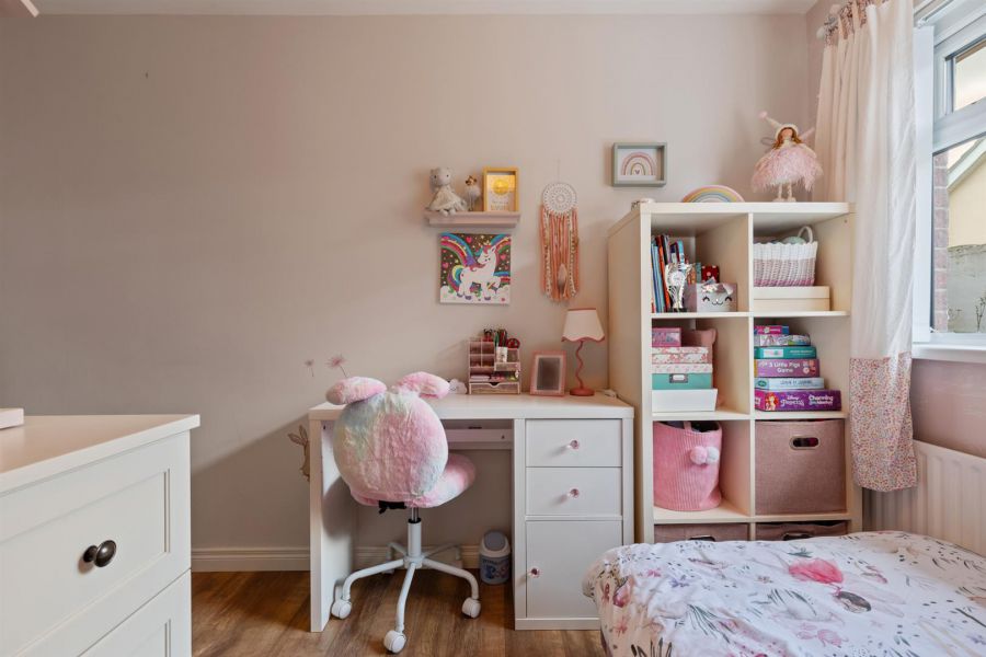 39 Mandeville Avenue