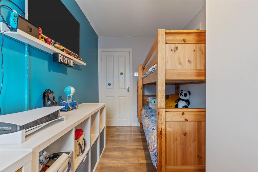 39 Mandeville Avenue