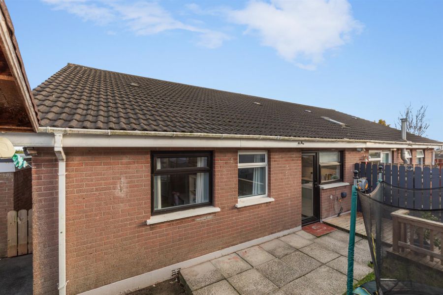 39 Mandeville Avenue