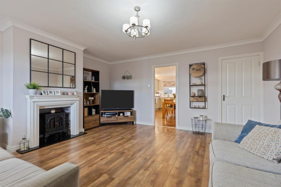 39 Mandeville Avenue