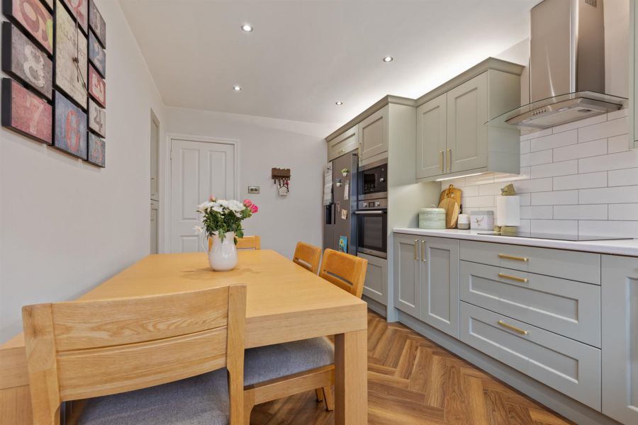 39 Mandeville Avenue