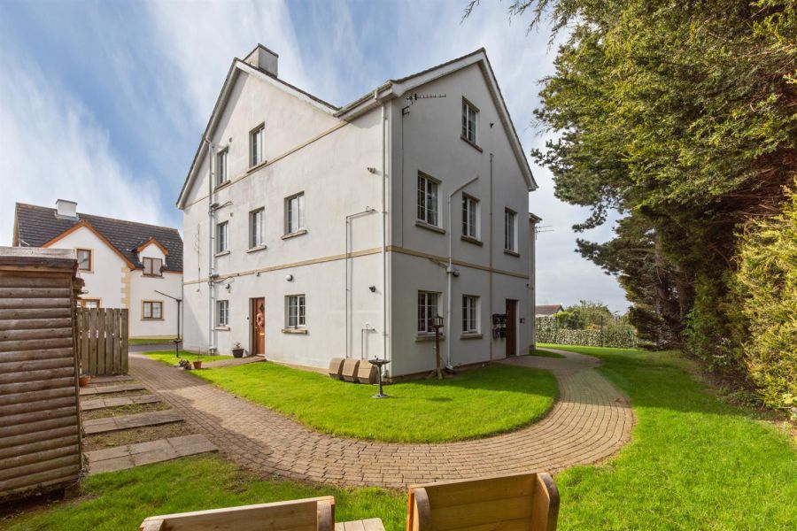Apt 14 Danescourt, 116 Donaghadee Road