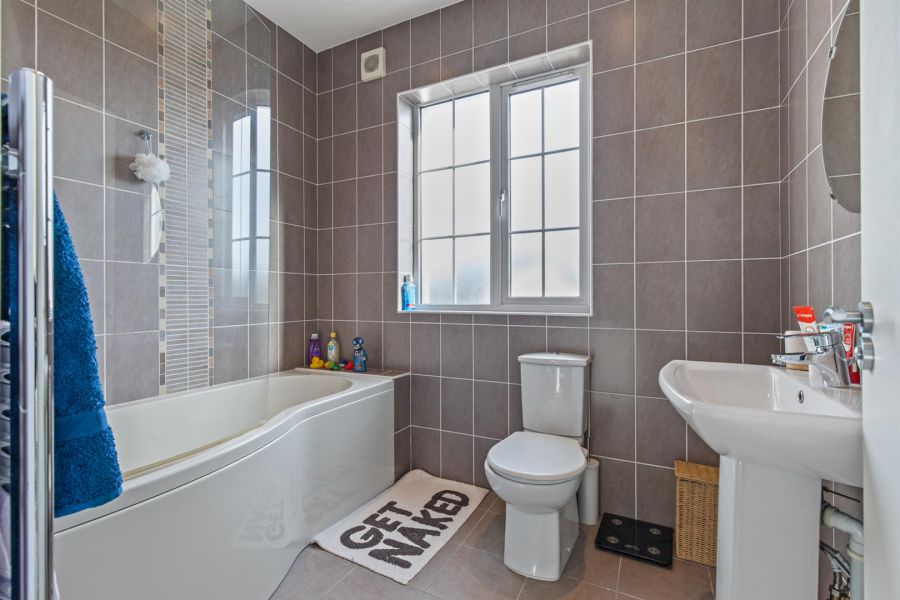 Apt 14 Danescourt, 116 Donaghadee Road