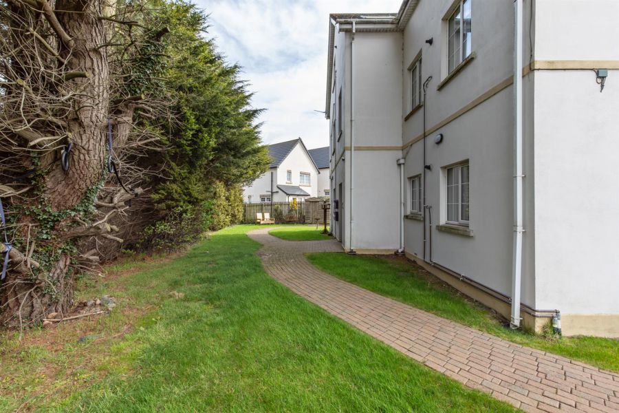 Apt 14 Danescourt, 116 Donaghadee Road