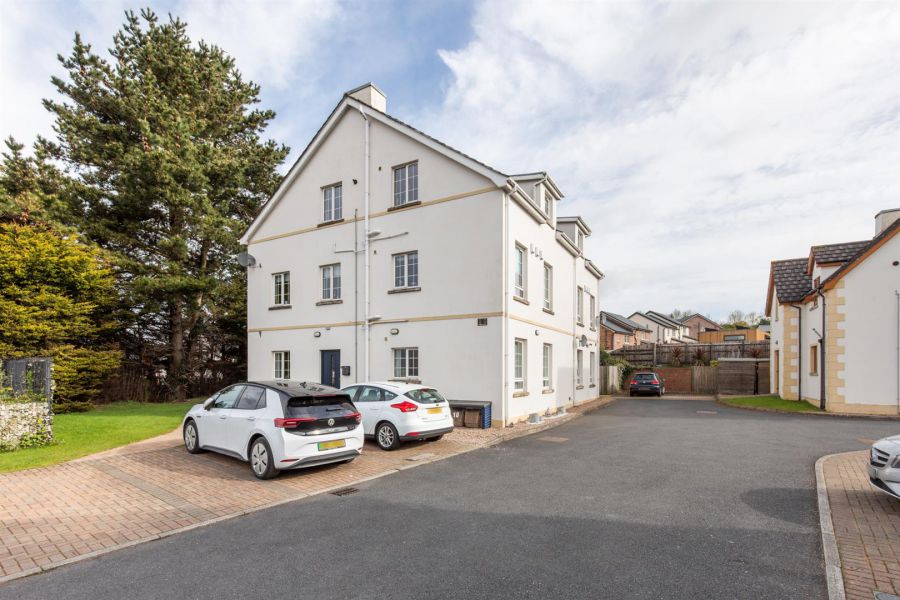 Apt 14 Danescourt, 116 Donaghadee Road