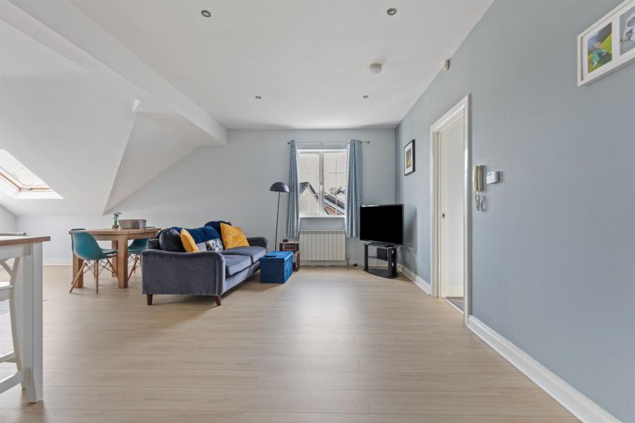 Apt 14 Danescourt, 116 Donaghadee Road