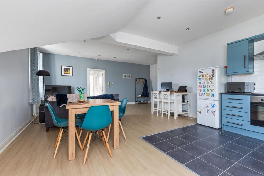 Apt 14 Danescourt, 116 Donaghadee Road