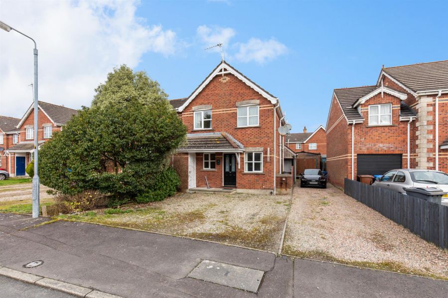 36 Whitethorn Avenue