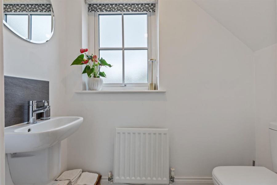 8 Tullynagardy Grove