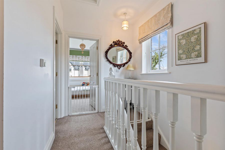 8 Tullynagardy Grove