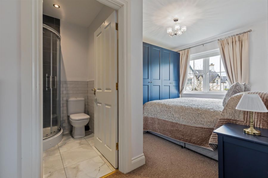 8 Tullynagardy Grove