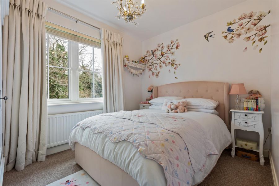 8 Tullynagardy Grove