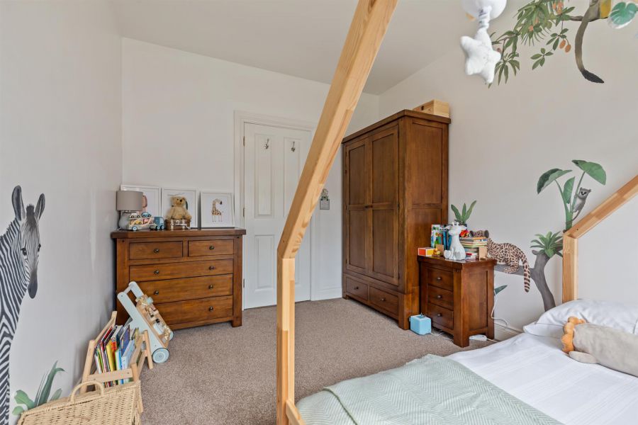 8 Tullynagardy Grove