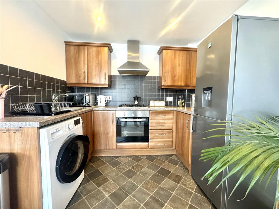 Apt 4 Exchange Court