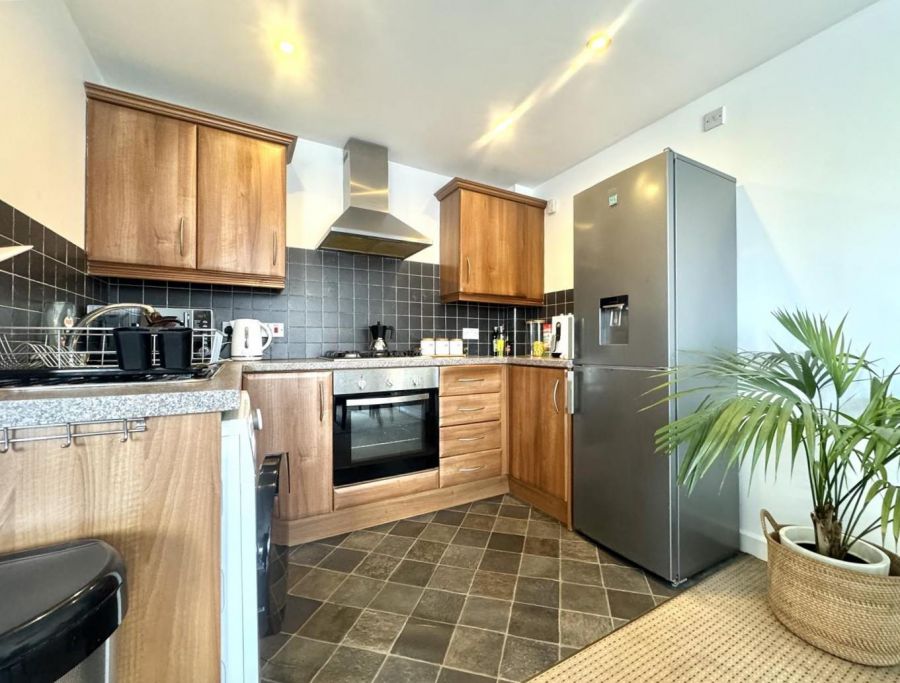 Apt 4 Exchange Court