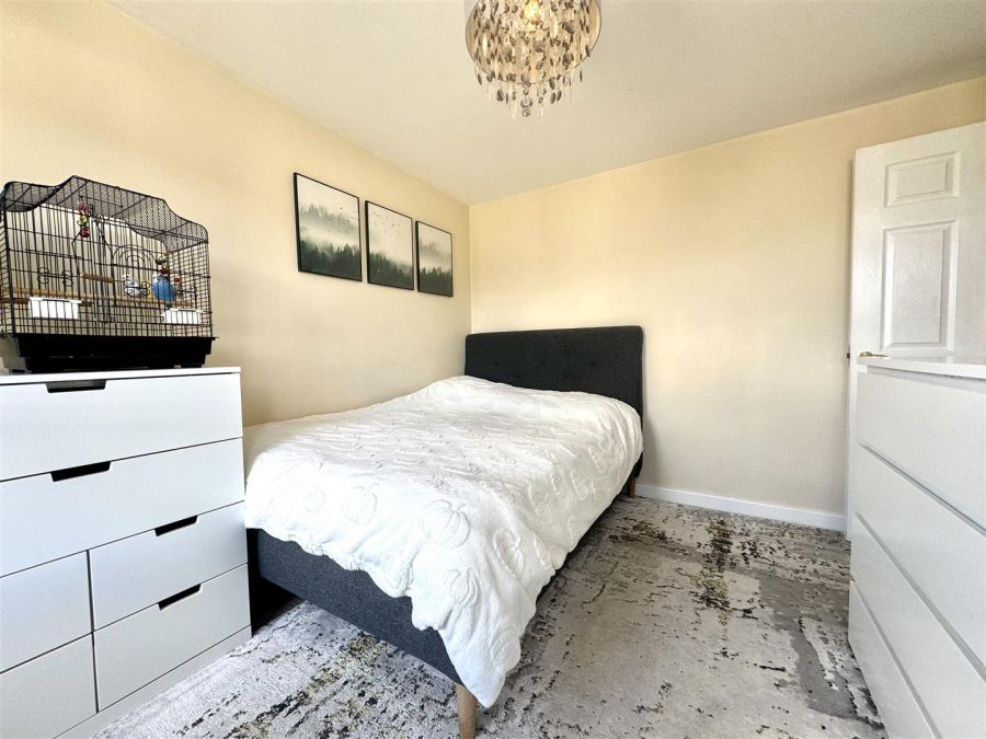 Apt 4 Exchange Court