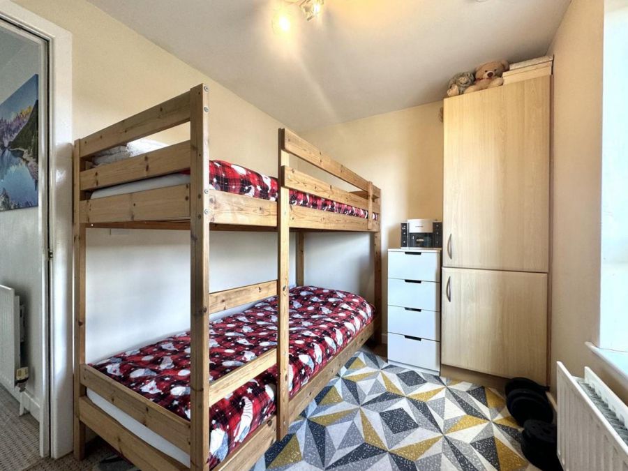 Apt 4 Exchange Court