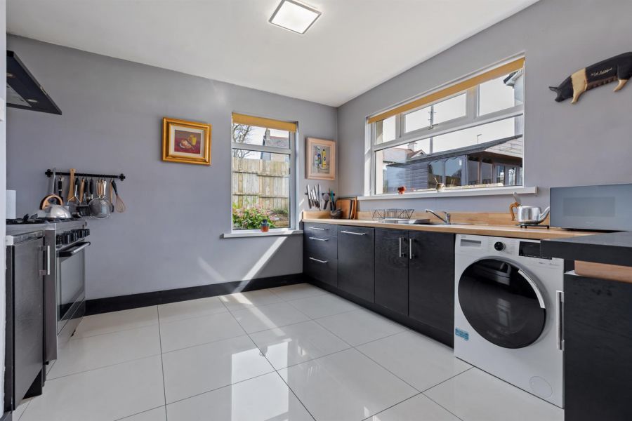 Victoria Lodge, 2B Victoria Road