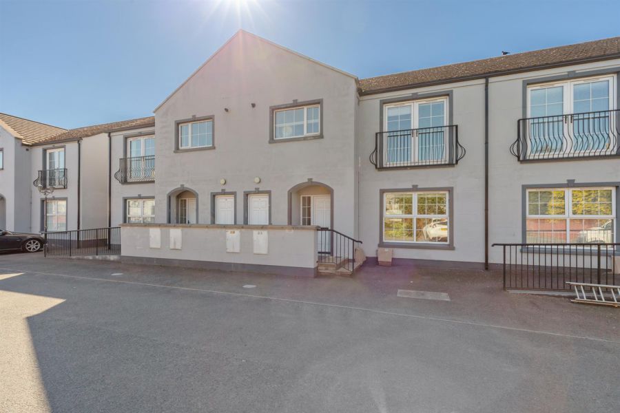 21 South Street Mews