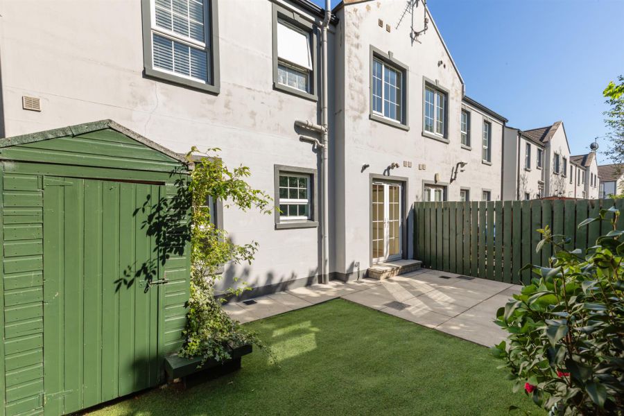 21 South Street Mews