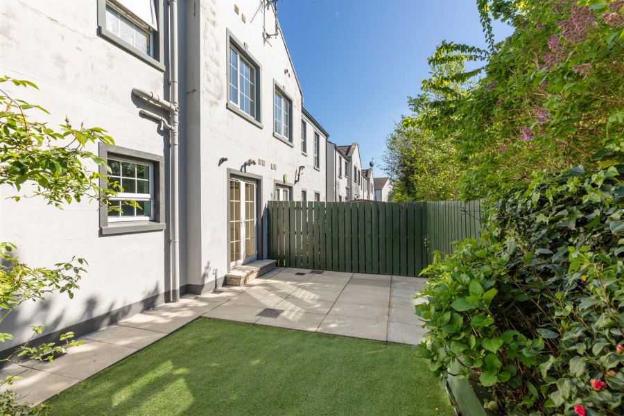 21 South Street Mews