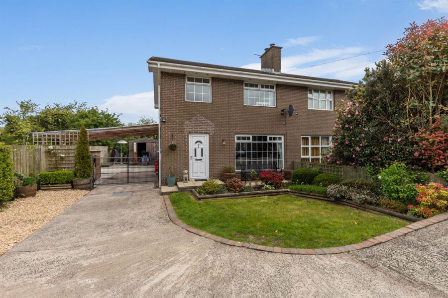 11 Rockland Crescent