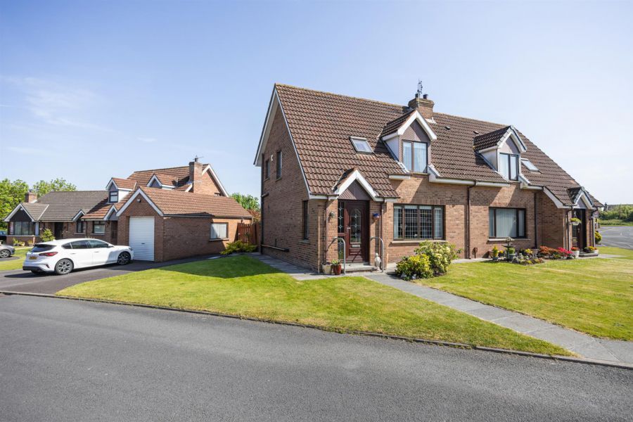 5 Cairndore Road