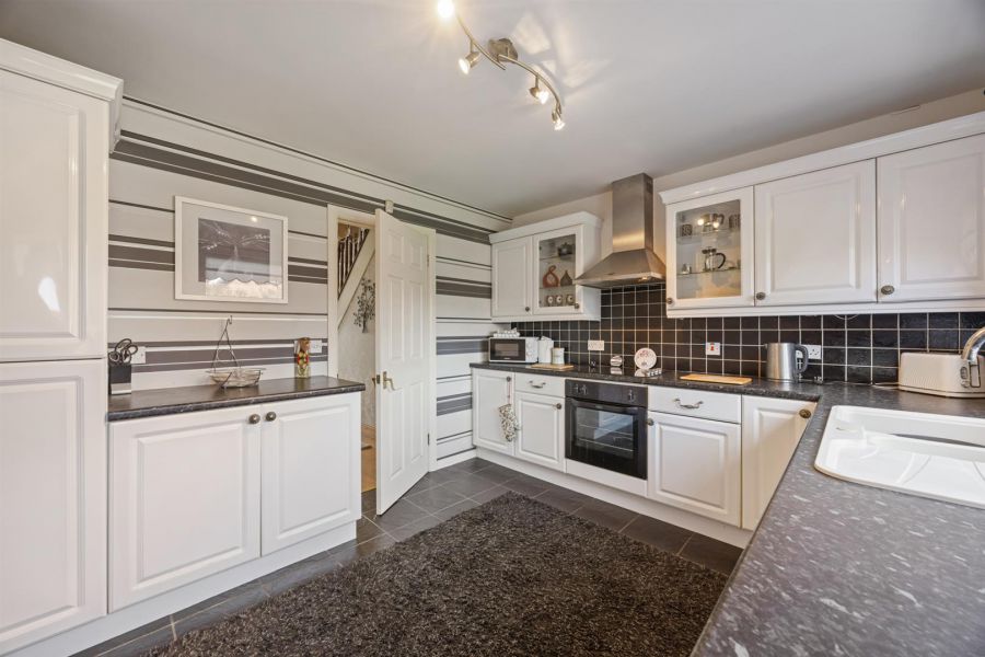 5 Cairndore Road