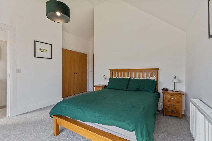 21 Milecross Manor